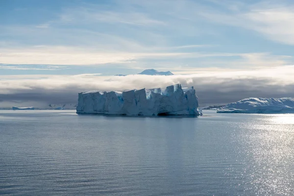 Paisaje Antártico Con Iceberg Mar — Foto de Stock