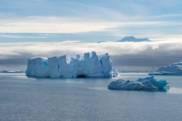 Paesaggio Antartico Con Iceberg Mare — Foto Stock