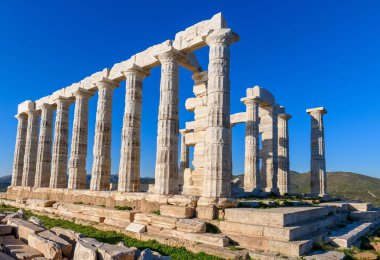 Yunanistan 'ın Attica kentindeki Cape Sounion' daki Poseidon antik tapınağının kalıntıları