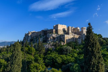 Atina, Yunanistan 'daki Parthenon Tapınağı. Altın saat ışığı.