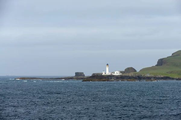 Phare Sur Une Petite Île Mer Écosse Royaume Uni — Photo