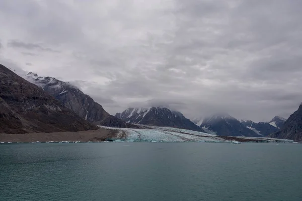 Ландшафт Горами Льодовиками — стокове фото