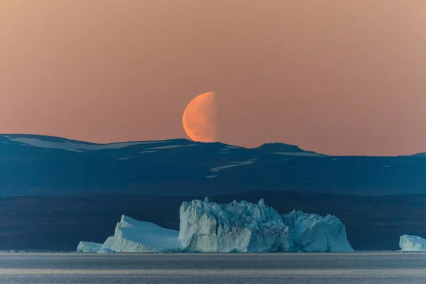 Beautiful Moonrise Greenland Iceberg Sea — Stock Photo, Image