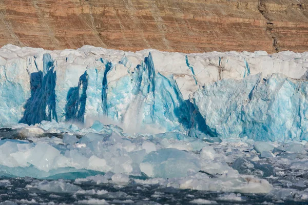 Paisagem Com Geleira Svalbard Hora Verão Tempo Ensolarado — Fotografia de Stock