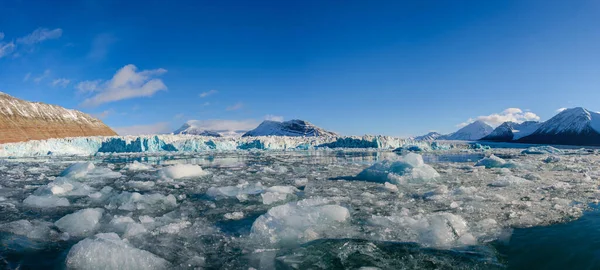 Landschap Met Gletsjer Spitsbergen Zomer Zonnig Weer — Stockfoto