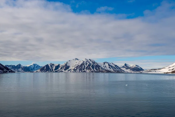Arktiskt Landskap Med Vacker Belysning Svalbard — Stockfoto