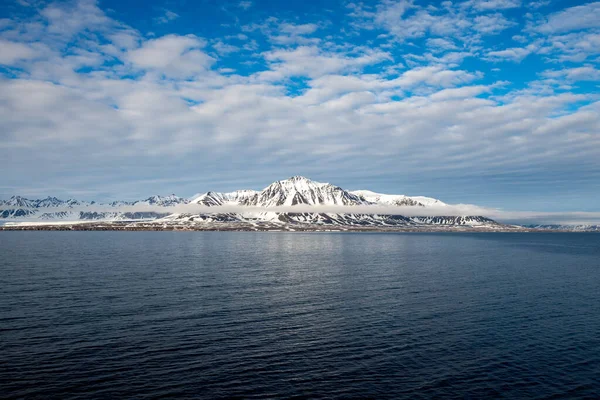 Sarkvidéki Táj Gyönyörű Világítással Svalbardban — Stock Fotó
