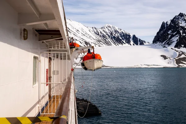 Lowering Orange Lifeboat Water Arctic Waters Svalbard Abandon Ship Drill — Stock Photo, Image