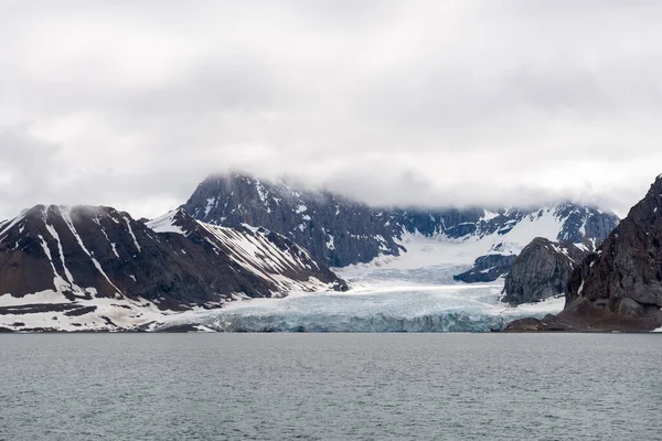 Arktische Landschaft Spitzbergen Mit Gletscher — Stockfoto