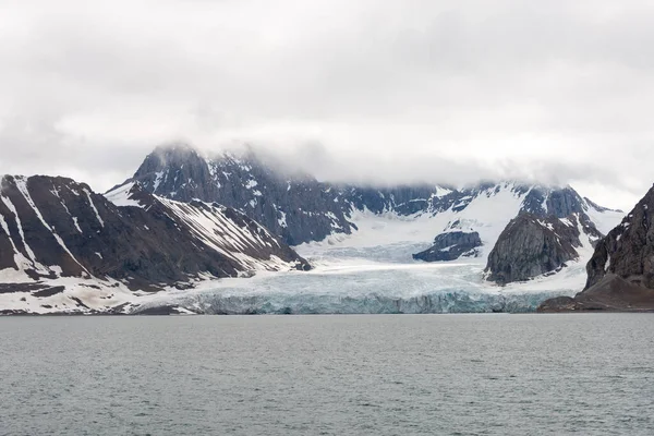 Paisagem Ártica Svalbard Com Geleira — Fotografia de Stock