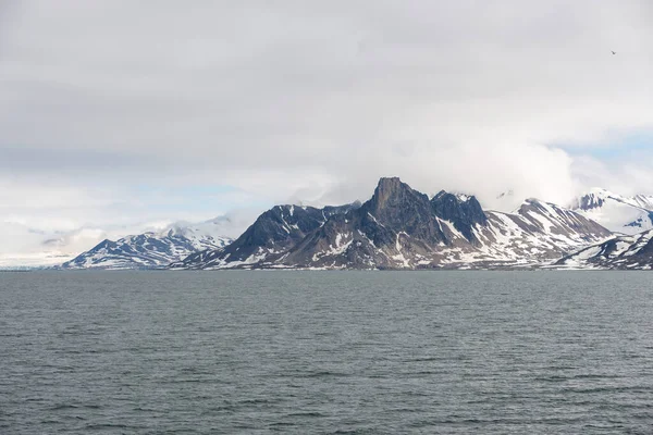 Arktiskt Landskap Svalbard Med Glaciär — Stockfoto