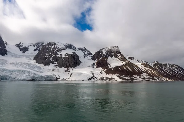 Arctisch Landschap Spitsbergen Met Gletsjer — Stockfoto