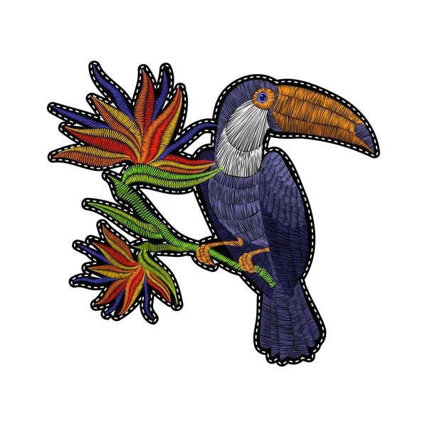 Bordado de tucán con flores tropicales para ropa de moda, parches y pegatinas. Hojas exóticas de aves y hawaii para decoración, elementos de diseño de telas . — Vector de stock