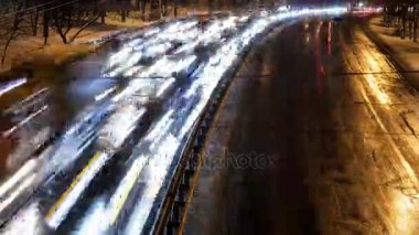 Kiev, Ukrayna - 09 Ocak 2017: Timelapse gece şehir trafik.