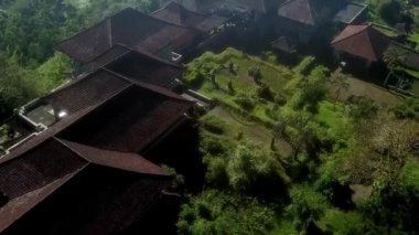 Terk edilmiş Bali Endonezya Oteli