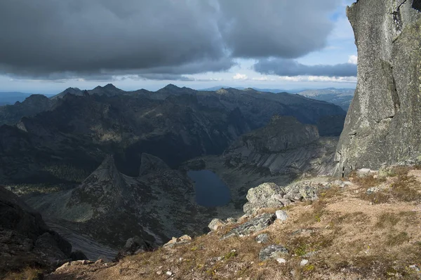 Bergpas Gedeeltelijk Bewolkt Weer Sayan Bergen Regio Krasnojarsk Natuurpark Ergaki — Stockfoto