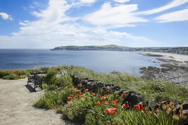 Parque con vistas a Douglas Isla de Man — Foto de Stock