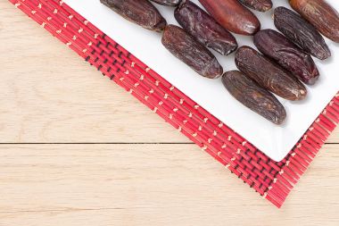 Ramazan ayında kurutulmuş tarihleri