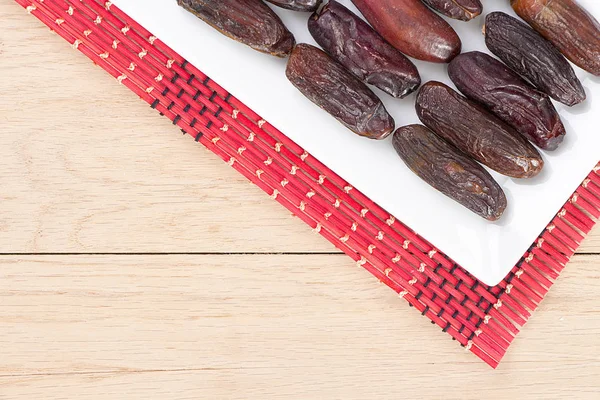 Ramazan ayında kurutulmuş tarihleri