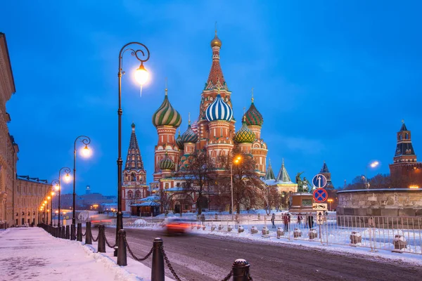 Cathédrale Saint-Basile la nuit, Russie — Photo