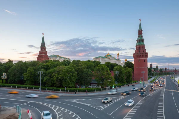 Kremlin de Moscou ao entardecer, Rússia — Fotografia de Stock