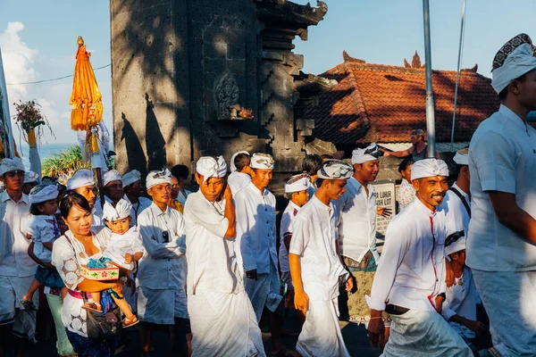 Ceremonial procession, Bali, Indonesia — Stock Photo, Image