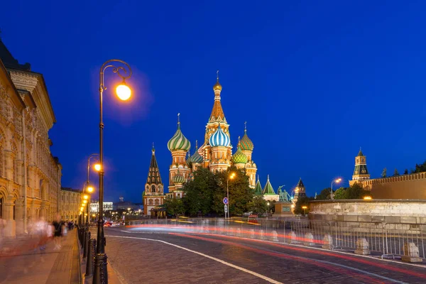 San. Cattedrale di Basilio al tramonto, Piazza Rossa, Mosca — Foto Stock
