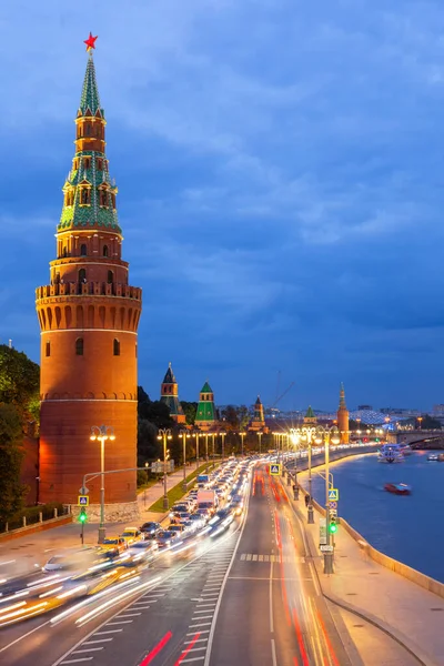 Vista do crepúsculo do Kremlin de Moscou, Rússia — Fotografia de Stock