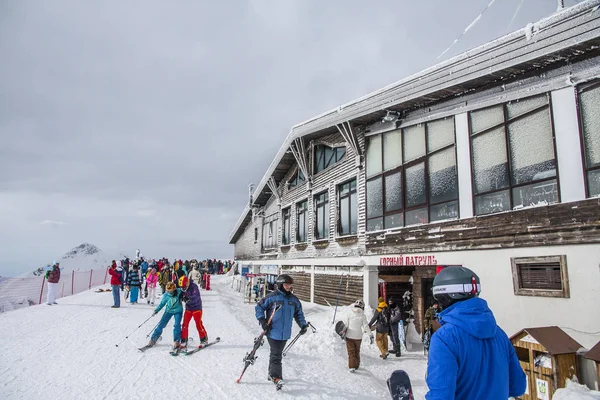 Sochi Rosa Khutor otel Restoran karlı dağlarda, snowb