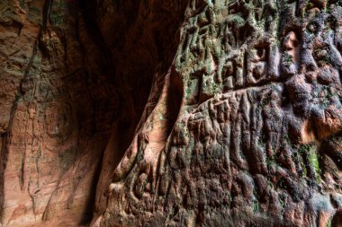 Güzel büyük taş kaya 