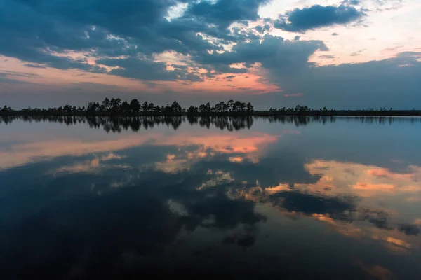 Озеро Вечернее Время — стоковое фото