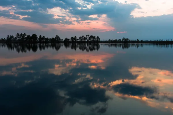 Озеро Вечернее Время — стоковое фото