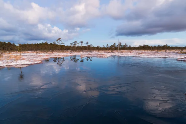 Linda Paisagem Norte Com Neve — Fotografia de Stock