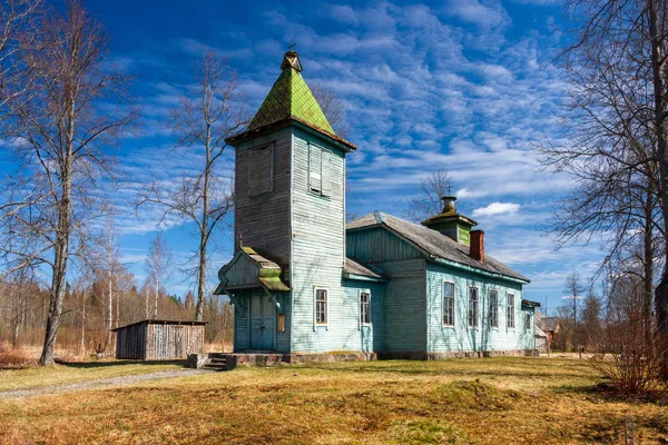 Vecchia Chiesa Legno Giornata Sole — Foto Stock