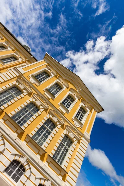 Beautiful Historical Building Sunny Day — Stock Photo, Image