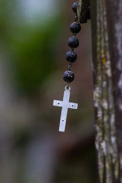 多くの十字架を持つ古いキリスト教墓地 — ストック写真