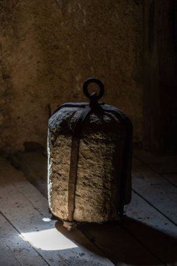 Eski ortaçağ binasının içi