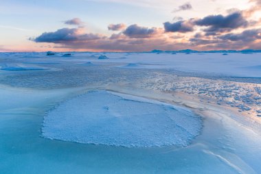 Buz denizli güzel sahil