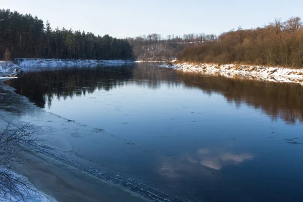 Paysage Hivernal Rivière Forêt — Photo