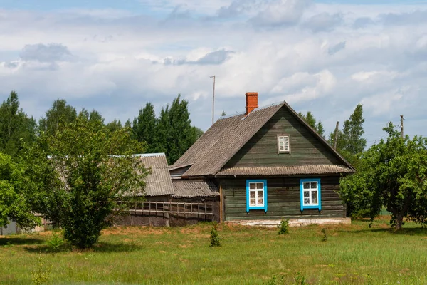ヨーロッパの村の木造住宅 — ストック写真
