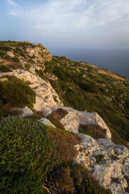 Malta adasındaki deniz kıyısı