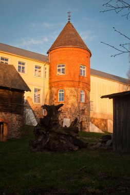 Kış günü eski şato