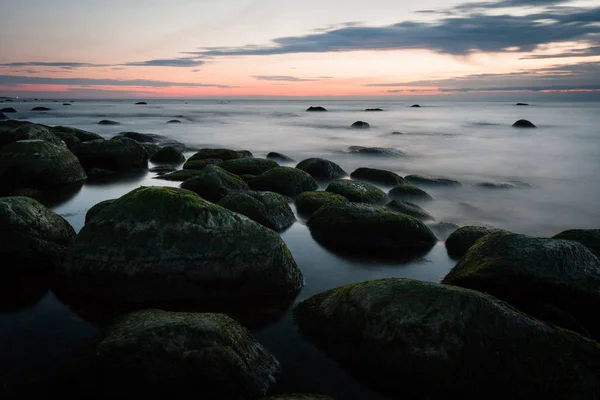 波罗的海海岸 有石头 — 图库照片