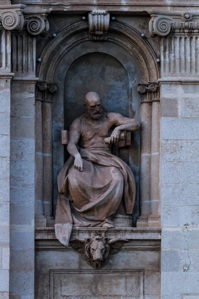 Statue Sur Vieux Bâtiment Sur Île Malte — Photo