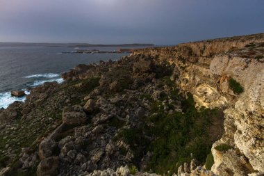 Malta adasındaki deniz kıyısı
