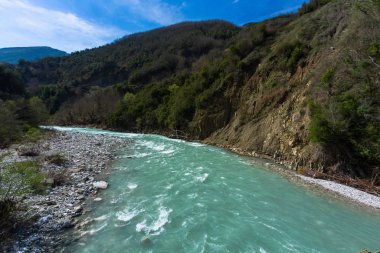 Yunanca yeşil nehir