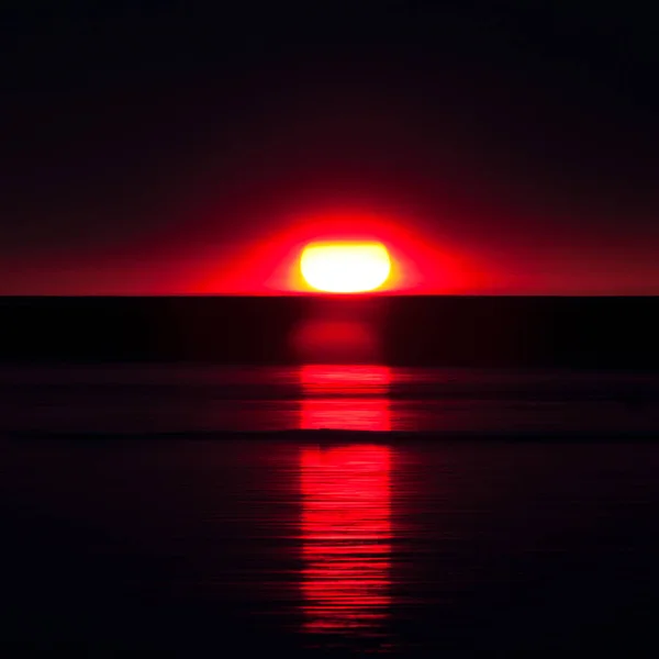Pôr Sol Sobre Lago Congelado — Fotografia de Stock