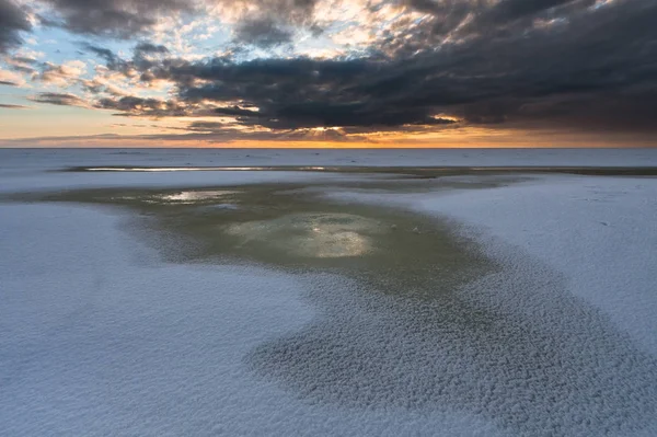 Puesta Sol Sobre Lago Congelado — Foto de Stock