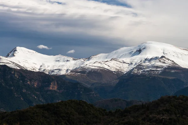 エピロス ツズメルカ カルペニシ ザゴリオホリのギリシャの山の風景 — ストック写真