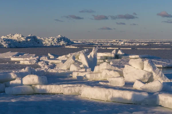 Mořské Pobřeží Ledem Zimním Období — Stock fotografie